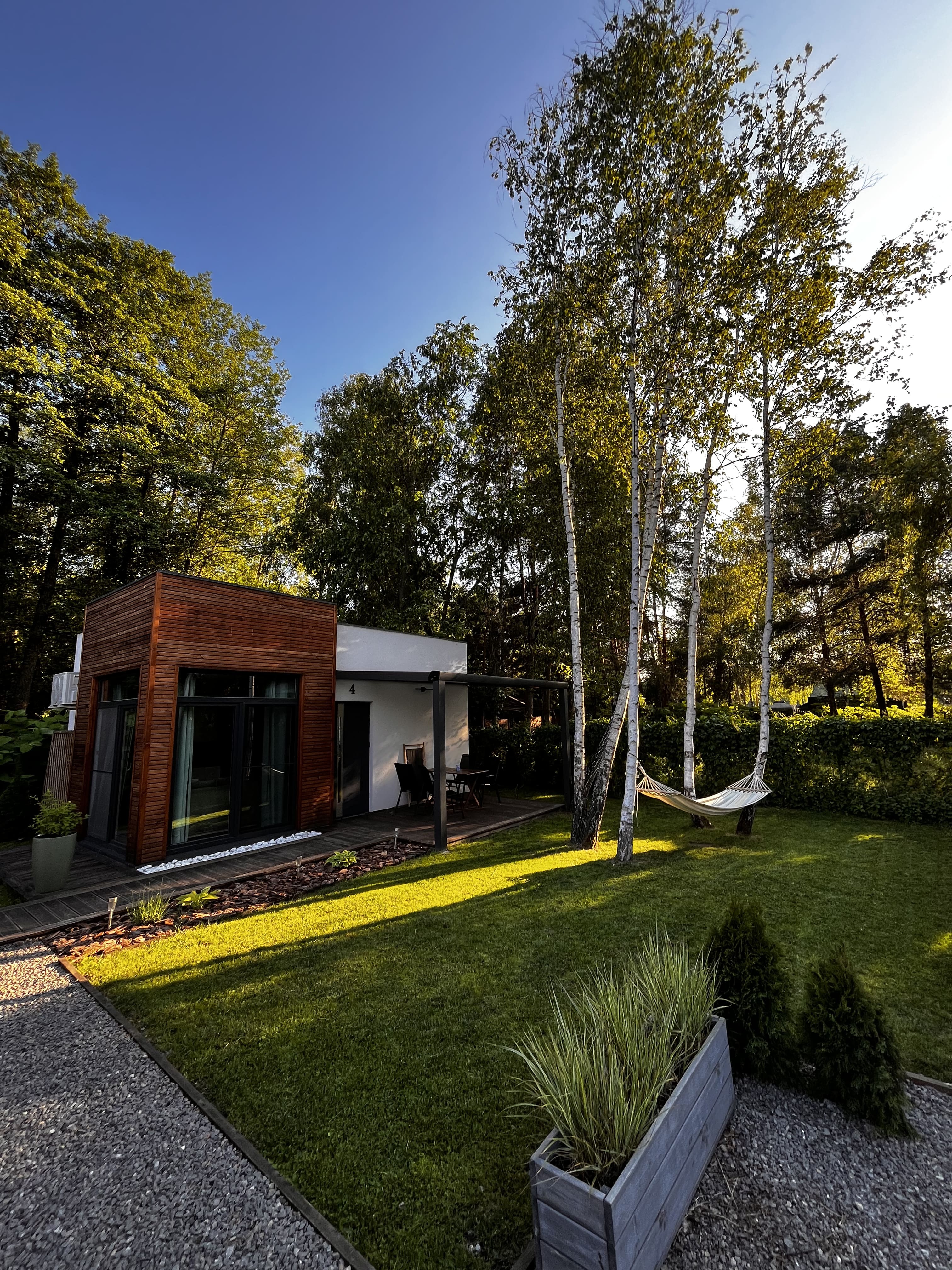 Beatus Home - drewniany domek wśród brzóz